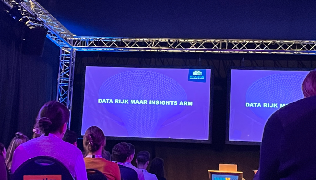 e-commerce needs data